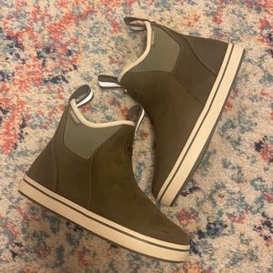 brand new xtratuf ankle deck boots